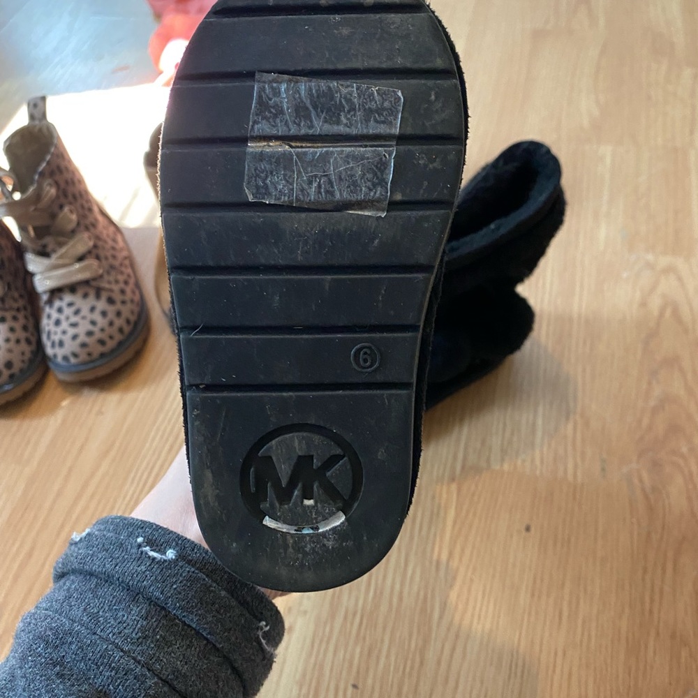 Michael Kirs toddler boots